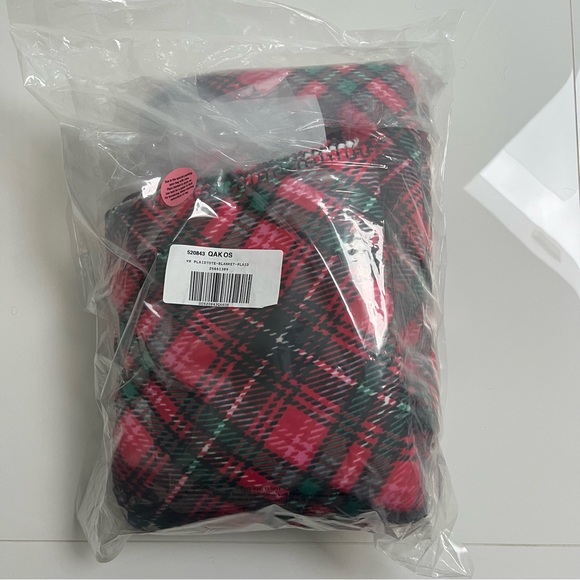 Victoria’s Secret plaid tote & blanket - Picture 5 of 6